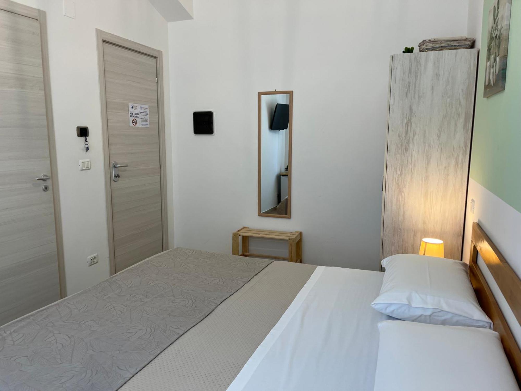 B&B Vento Aureo Rooms Milazzo Kültér fotó